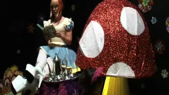 Kinky Alice In Wonderland Chapter 1 Reading Femdom Mistress AliceInBondageLand