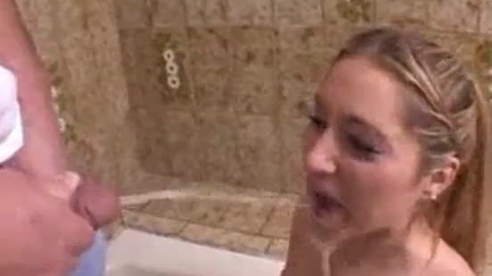 Kayla Marie drinking pissmops pees with full willing